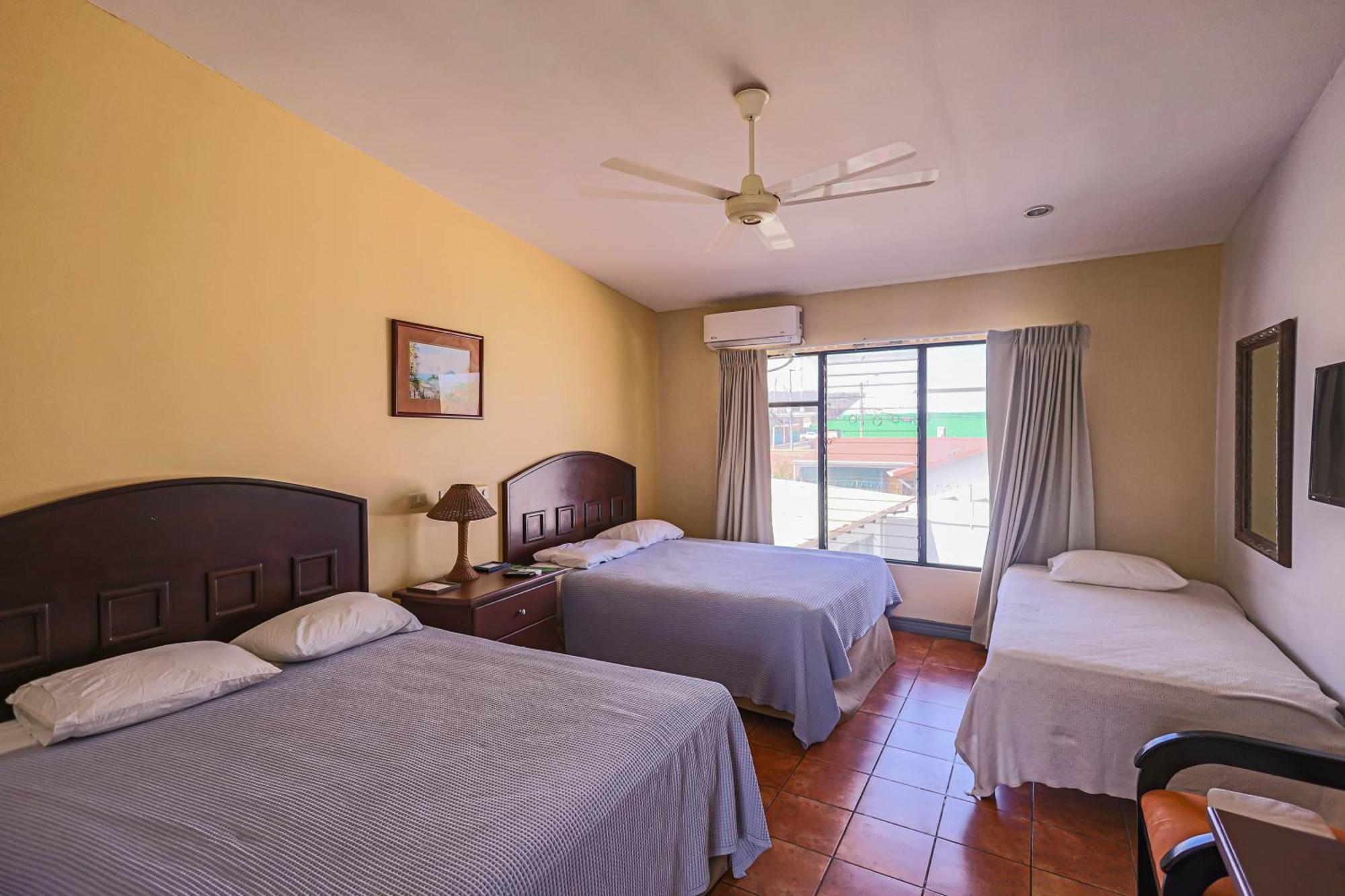 Hotel Cana Brava Inn Cañas Eksteriør bilde