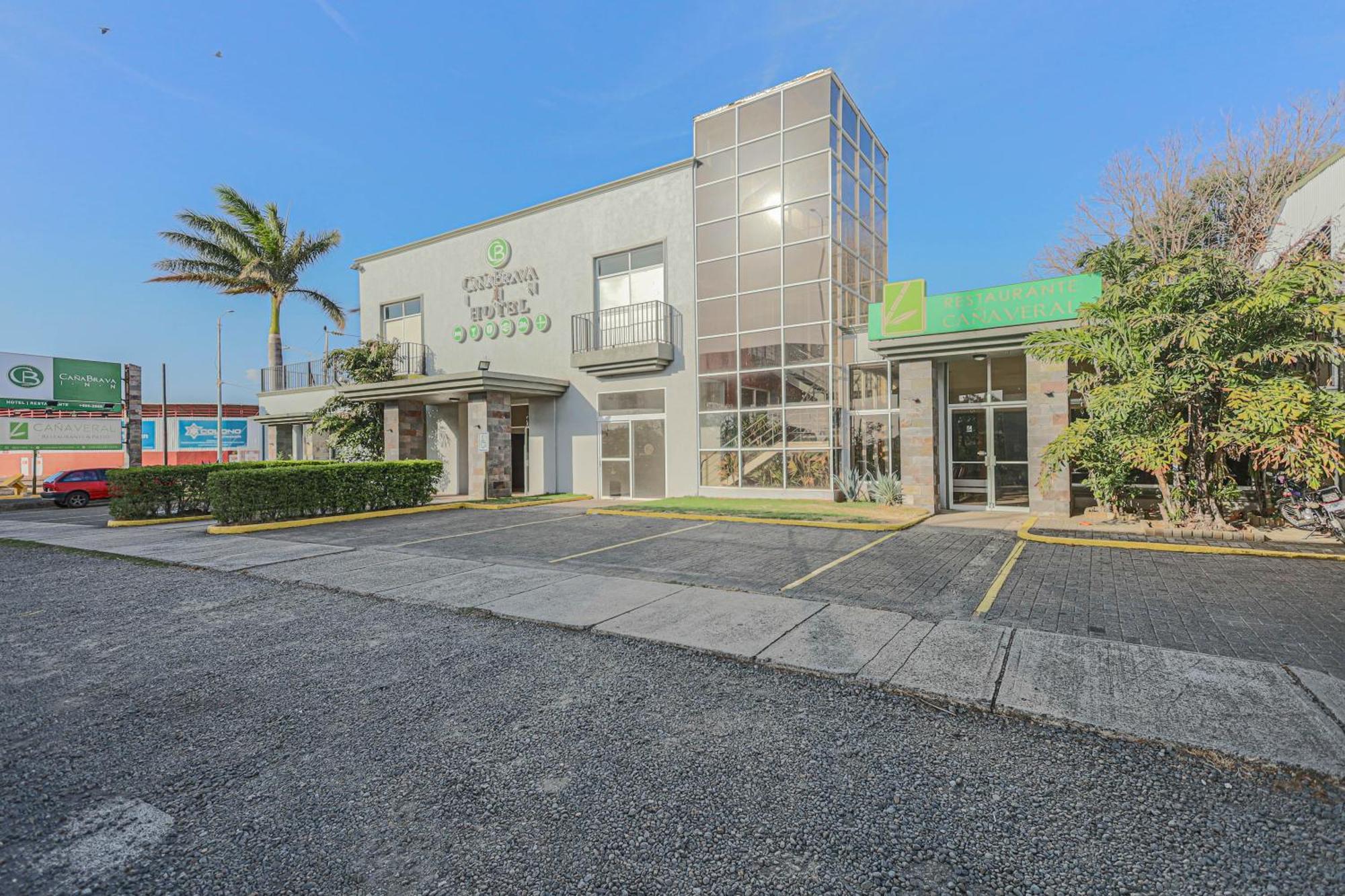 Hotel Cana Brava Inn Cañas Eksteriør bilde