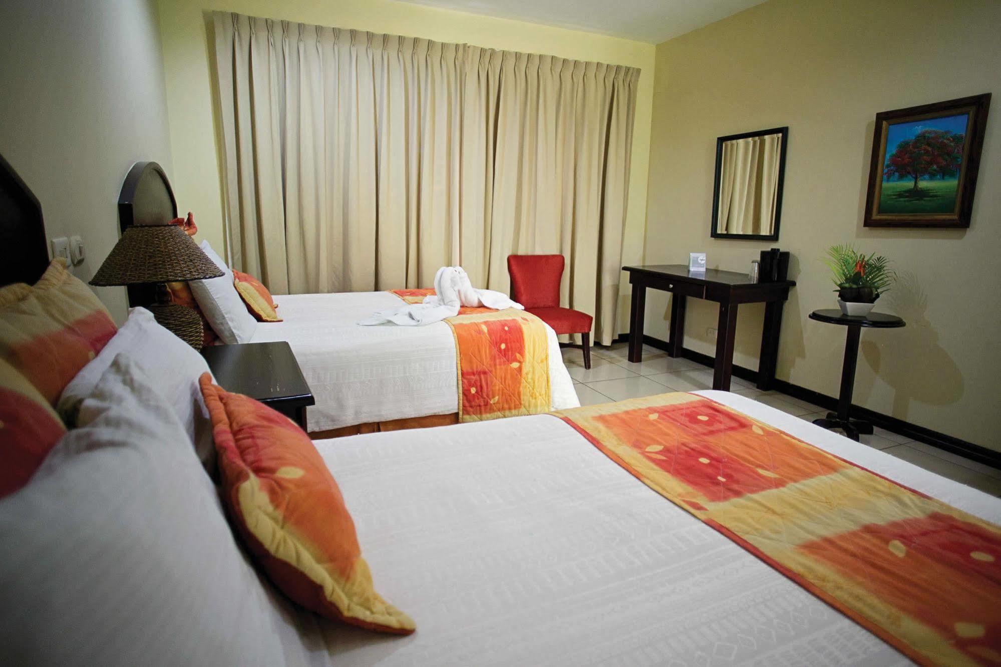 Hotel Cana Brava Inn Cañas Eksteriør bilde